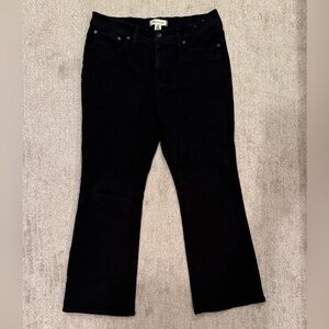 Madewell black mid-rise kick out crop jeans Size 31